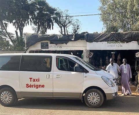 taxi Sénégal Hyundai 8 places